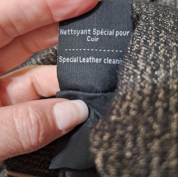 Le Chateu S Pinstripe Tan Black 5 Button Leather Trim Sleeveless Vest Wool Blend - Picture 5 of 9